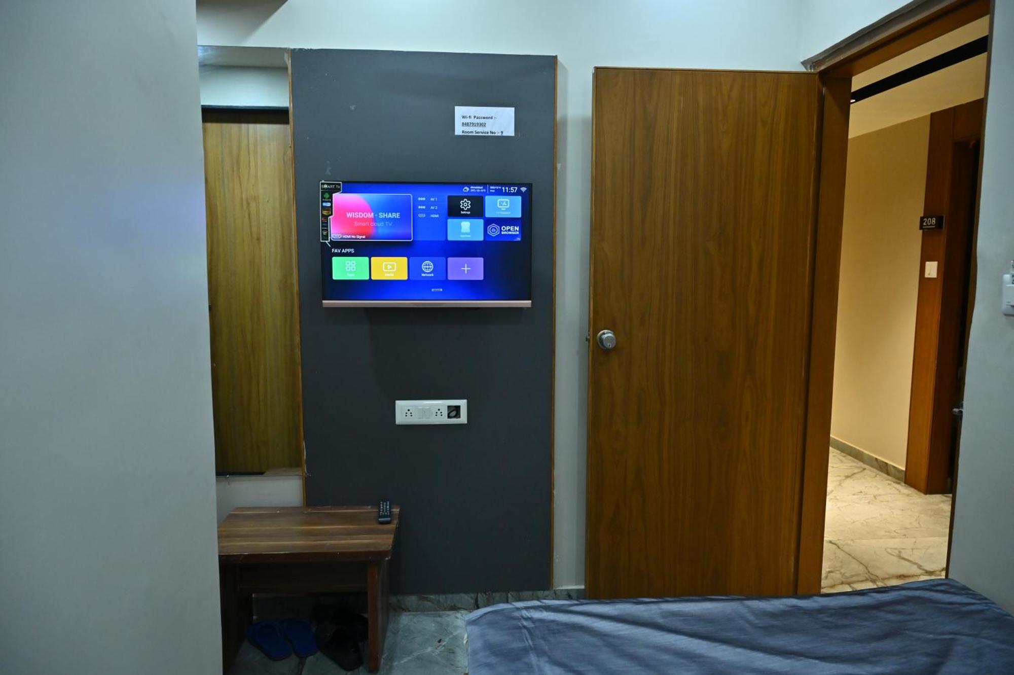 Hotel Sury Villa Ahmedabad Exterior photo