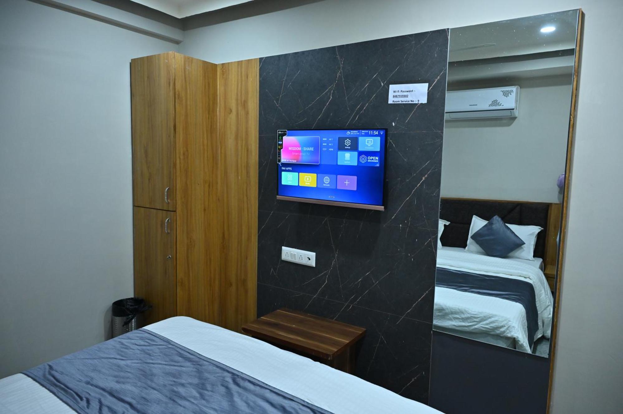 Hotel Sury Villa Ahmedabad Exterior photo